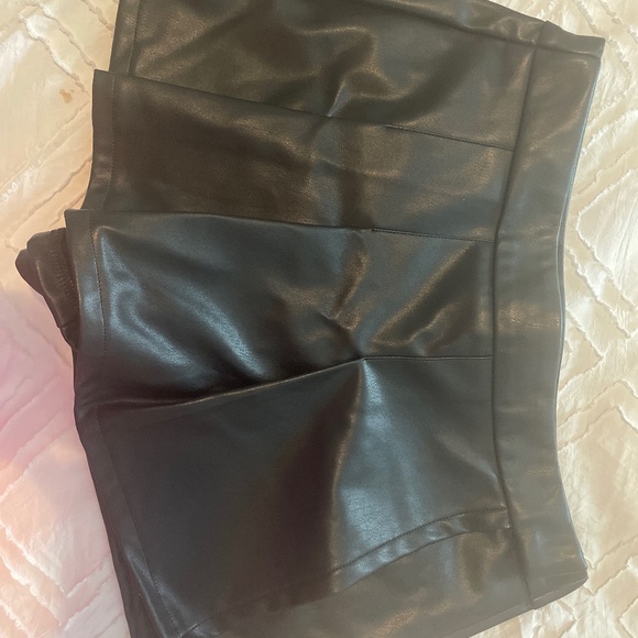 Altard State pleather shorts - Picture 1 of 2